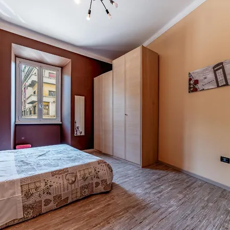 Claudio Flat - Metro Re Di & Wi-fi Apartmán *